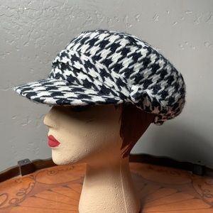 Houndstooth Newsboy Cap